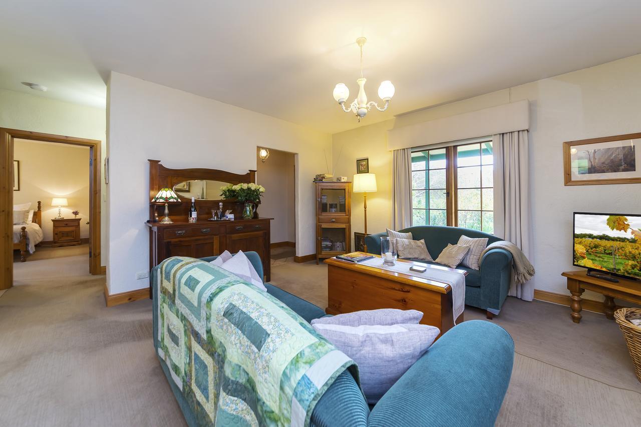 Country Pleasures Bed And Breakfast Angaston Bagian luar foto