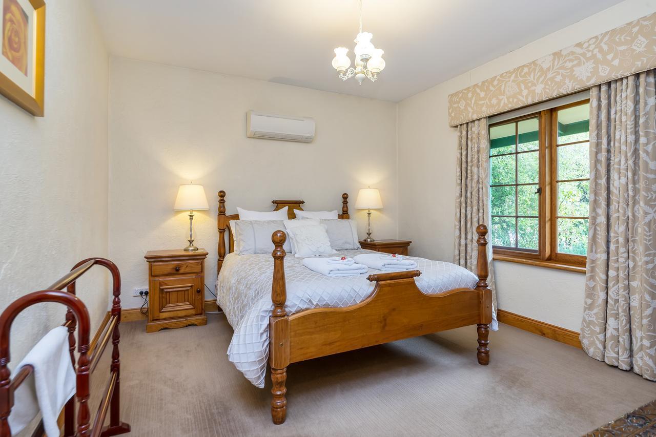 Country Pleasures Bed And Breakfast Angaston Bagian luar foto