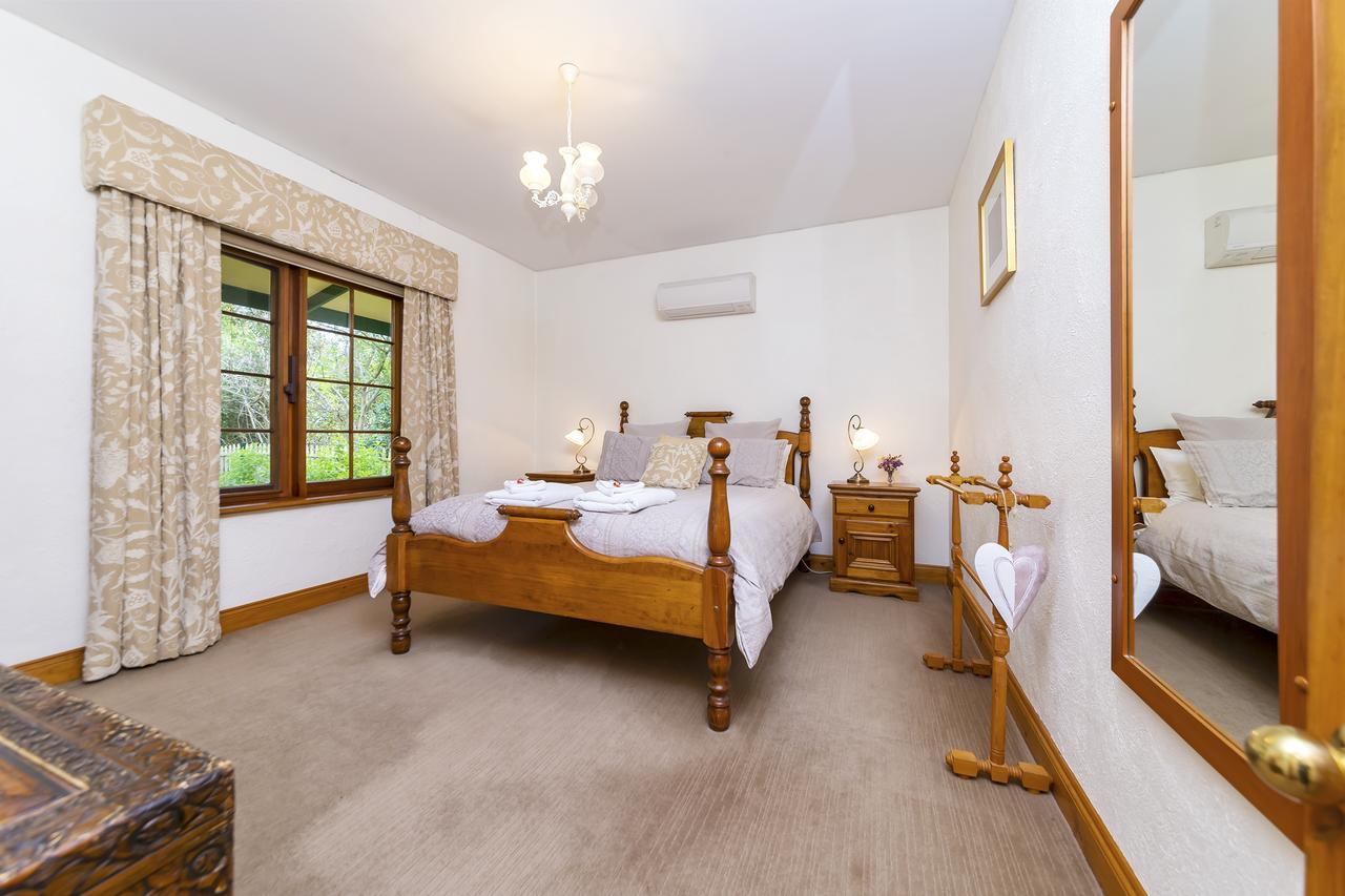 Country Pleasures Bed And Breakfast Angaston Bagian luar foto